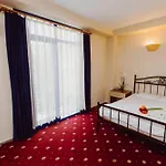 Ozalp Hotel 3*