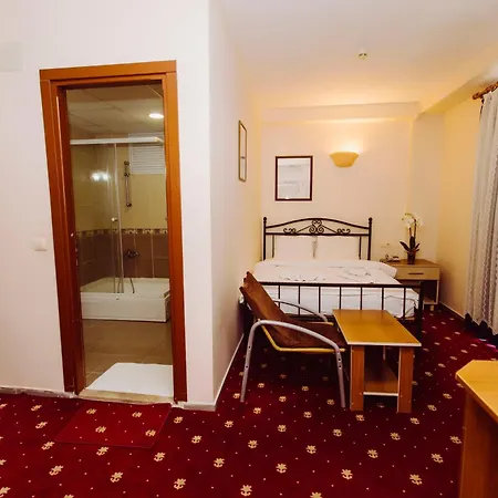 فندق Ozalp أورتاجا